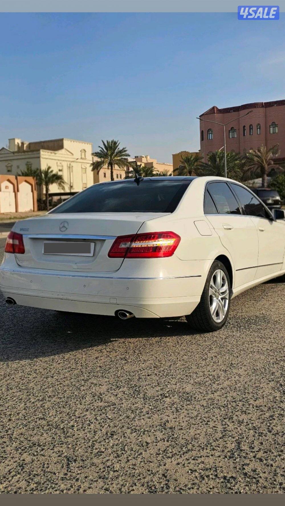 مرسيدس E300 موديل 2011 وارد الخليج4