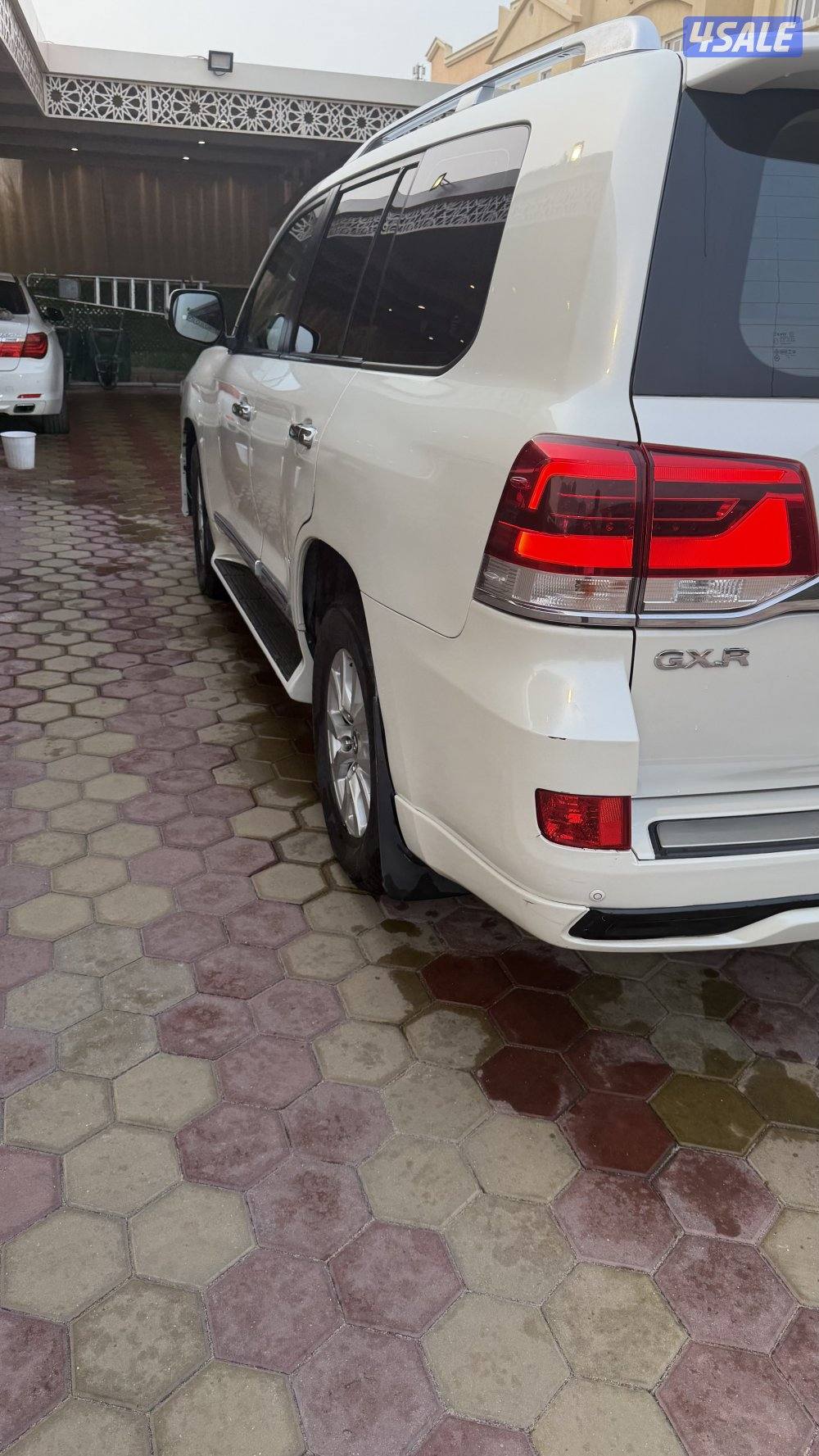 لاند كروزر 2018 GXR7