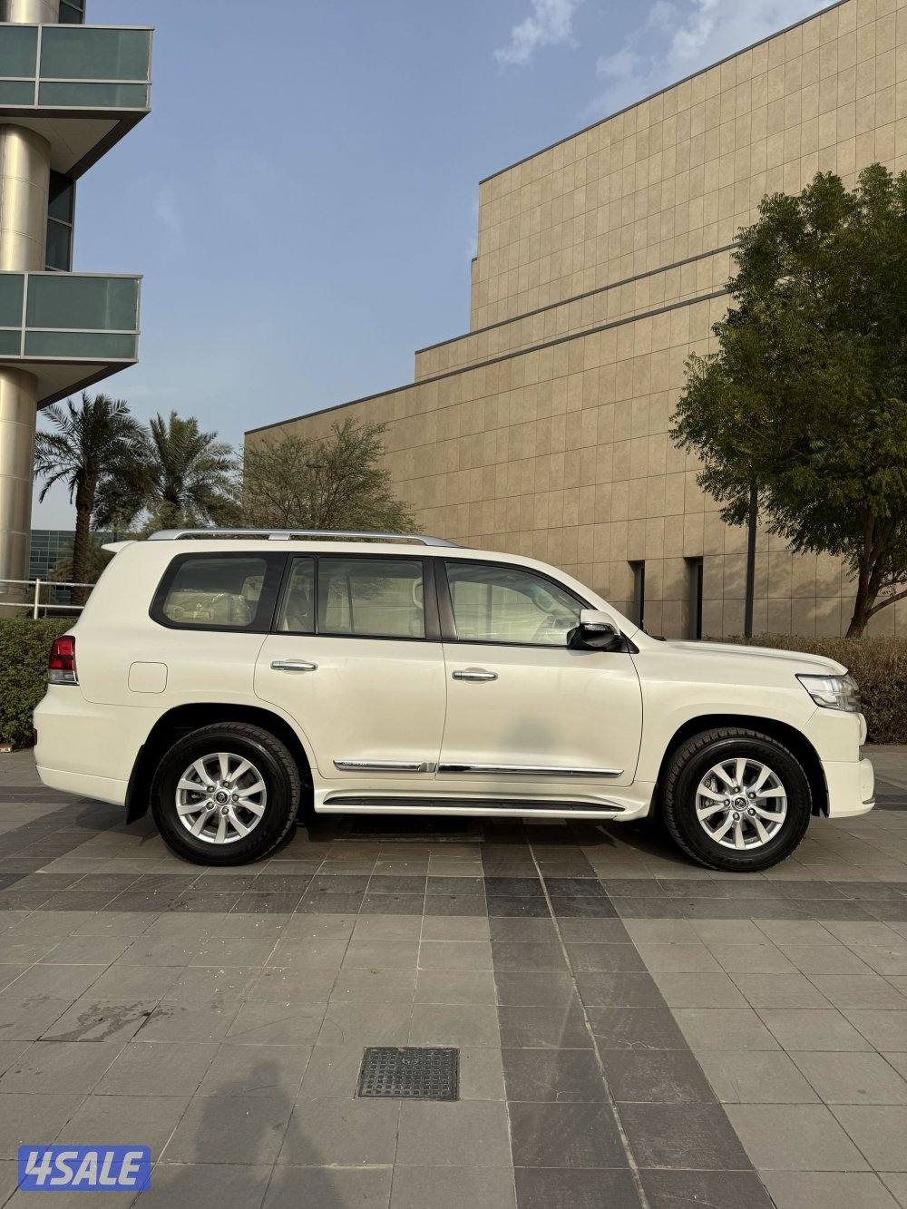 تويوتا لاندكروزر 20184