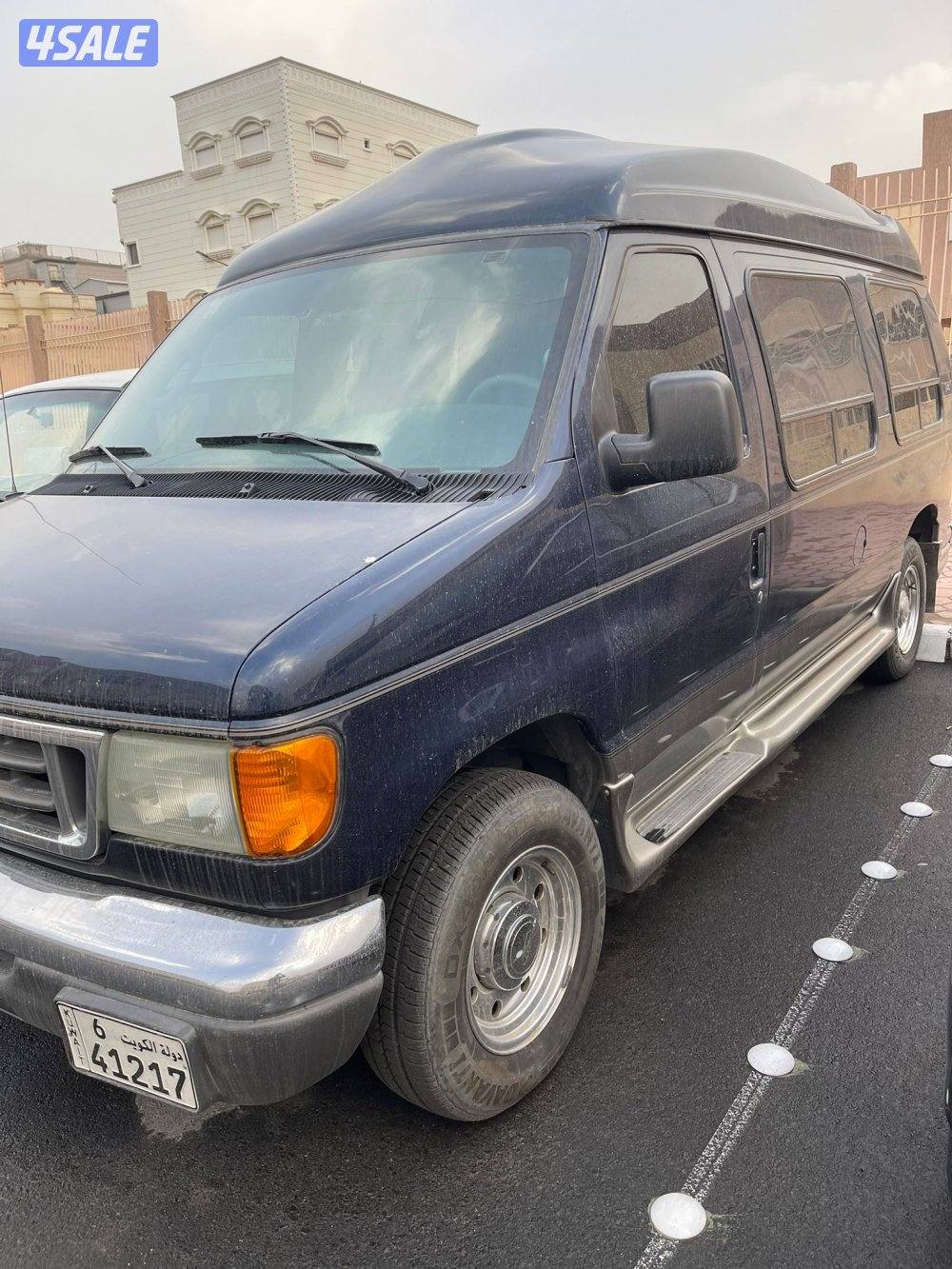 للبيع فان فورد وارد امريكا 2004 ماشي 115 ميل شرط الفحص قير مكينه شاصي2