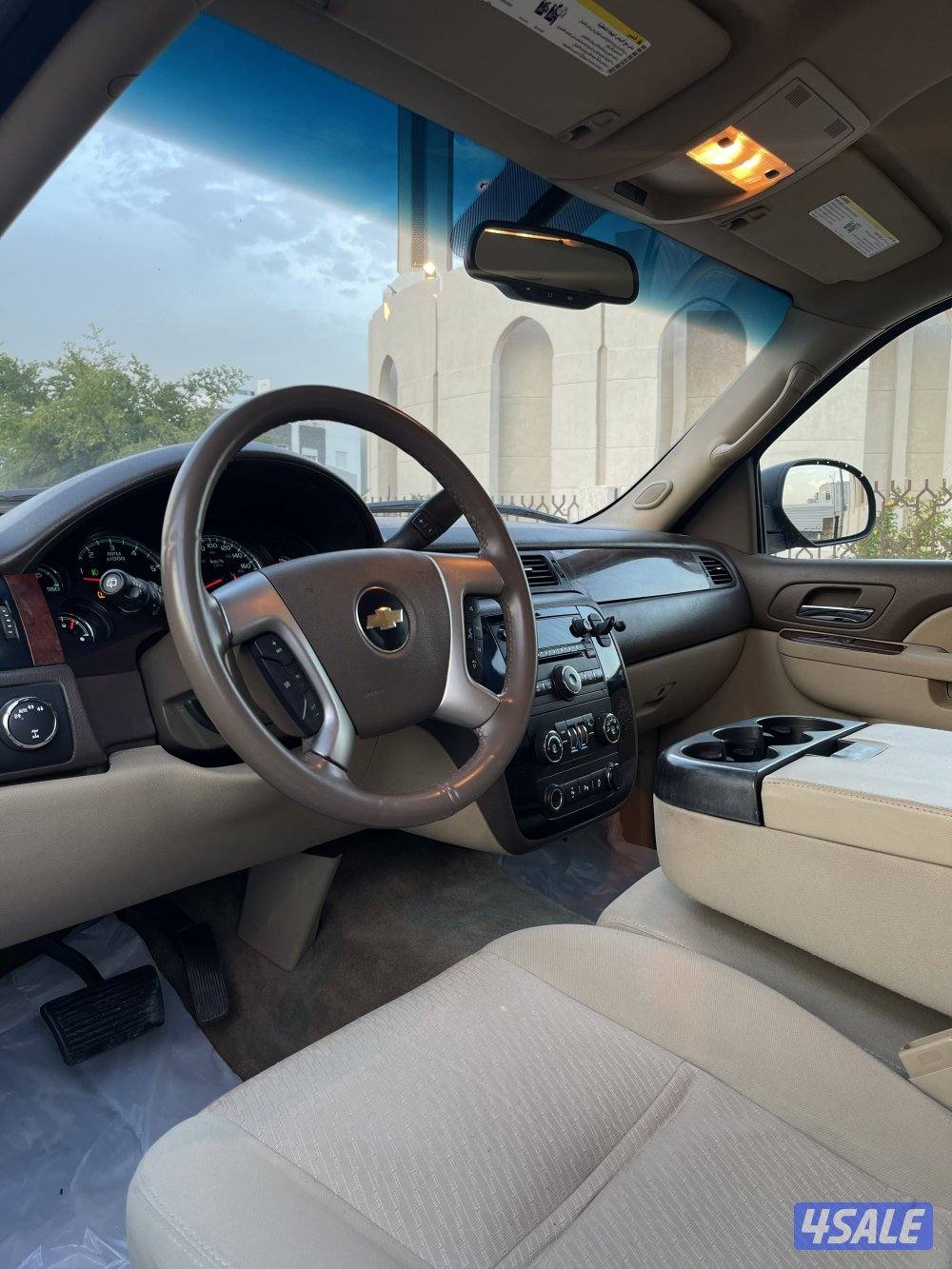 للبيع تاهو موديل 2012 دبل قير كامل المواصفات شرط الفحص4