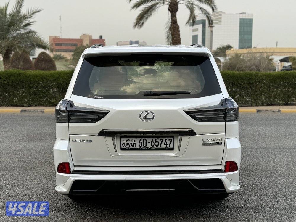 لكزس LX570 موديل 2020 صبغ الوكاله بحاله الوكاله6