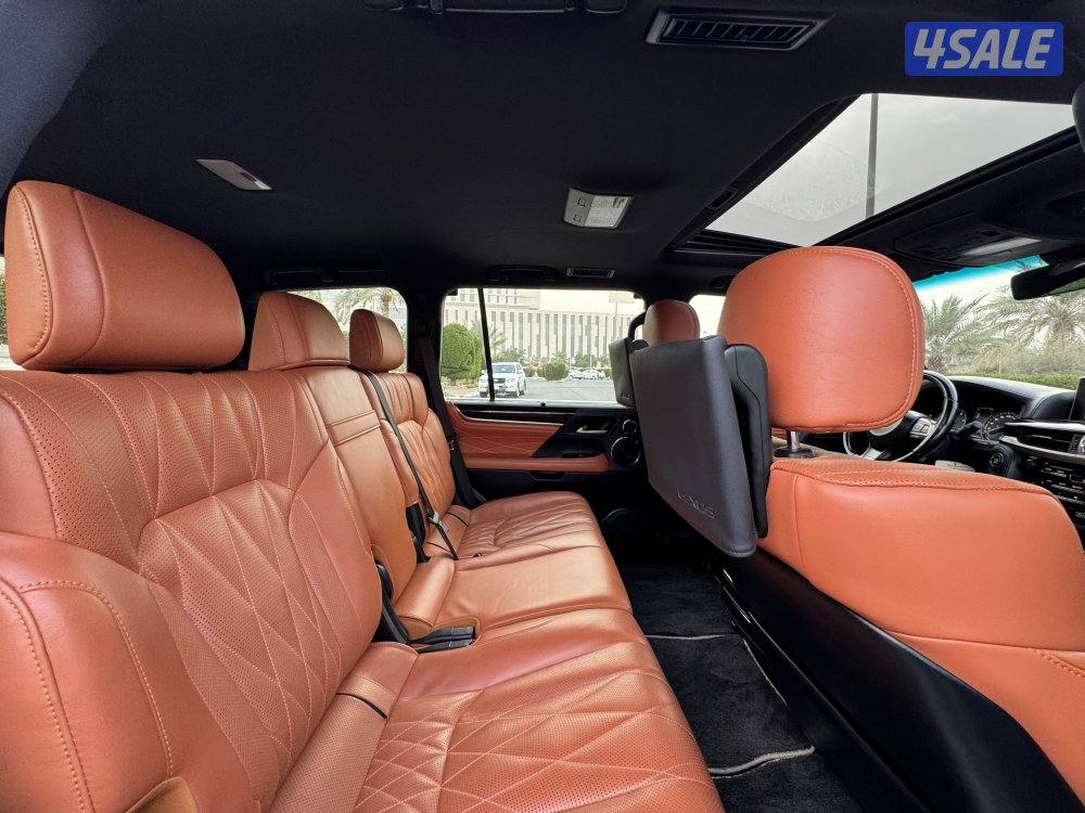 لكزس LX570 موديل 2020 صبغ الوكاله بحاله الوكاله7