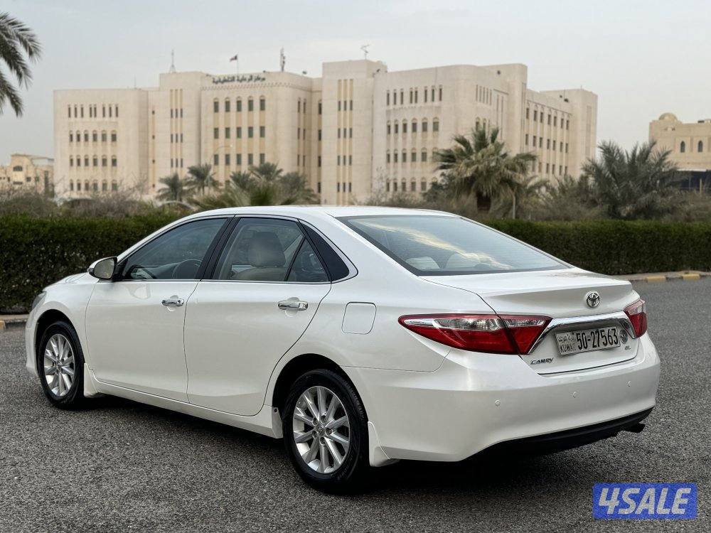 تويوتا كامري GL موديل 2017 بحاله الوكاله شرط الفحص4