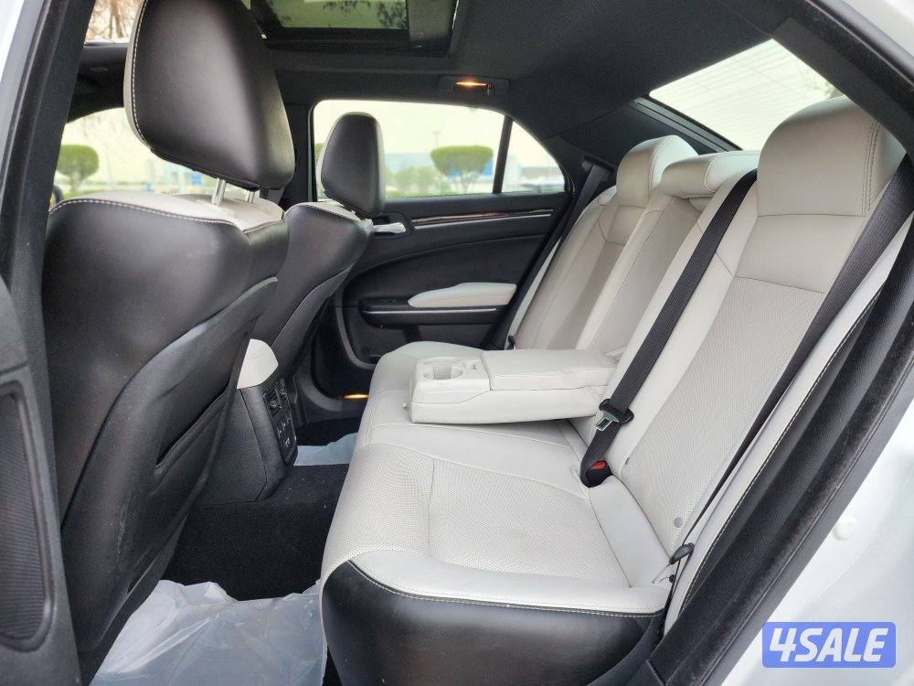 كرايزلر 300S بانوراما عداد ٦٠ ألف سرفس منتظم موديل ٢٠٢١ شرط الفحص5