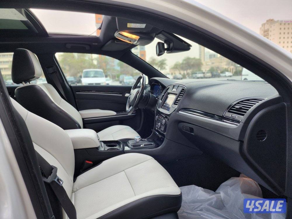 كرايزلر 300S بانوراما عداد ٦٠ ألف سرفس منتظم موديل ٢٠٢١ شرط الفحص14