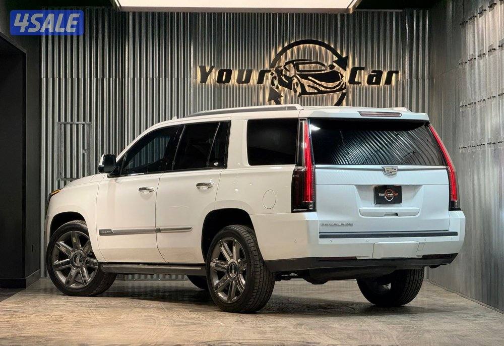 Cadillac escalade1
