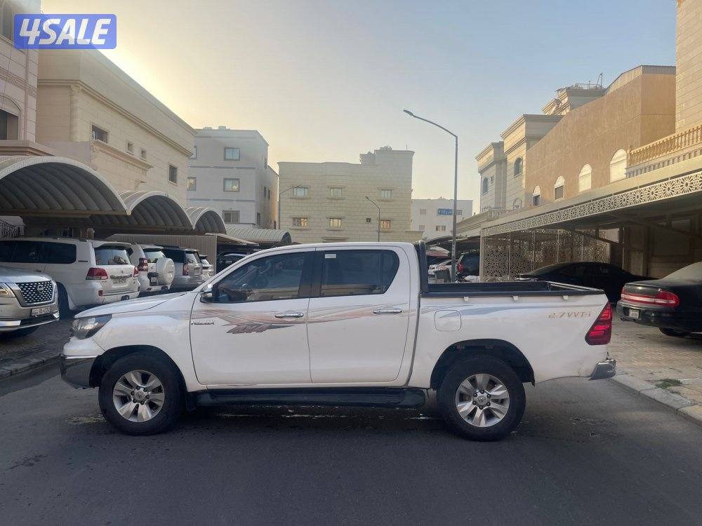 للبيع هايلكس موديل 201610