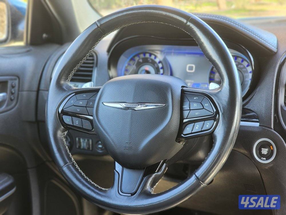 كرايسلر 300 S موديل 2021 عداد 124 ألف سرفس منتظم شرط الفحص7