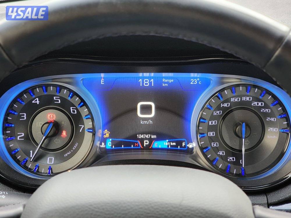 كرايسلر 300 S موديل 2021 عداد 124 ألف سرفس منتظم شرط الفحص10