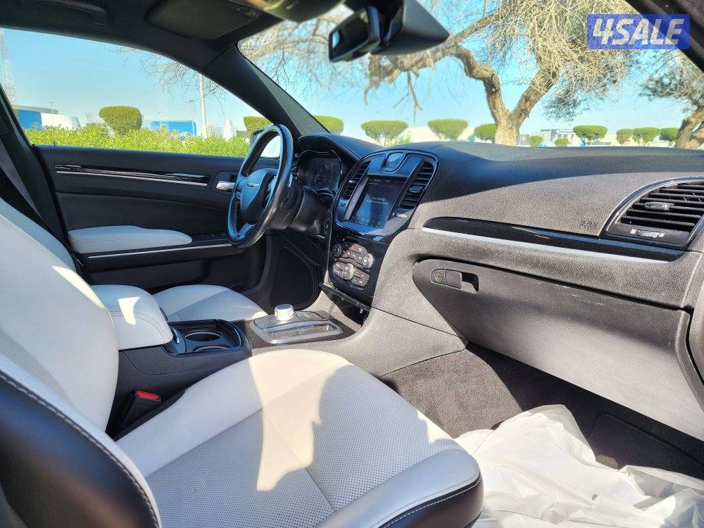 كرايسلر 300 S موديل 2021 عداد 124 ألف سرفس منتظم شرط الفحص13