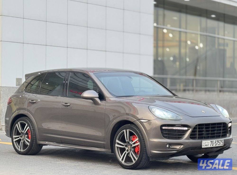 للبيع بورش كايين GTS موديل 20143