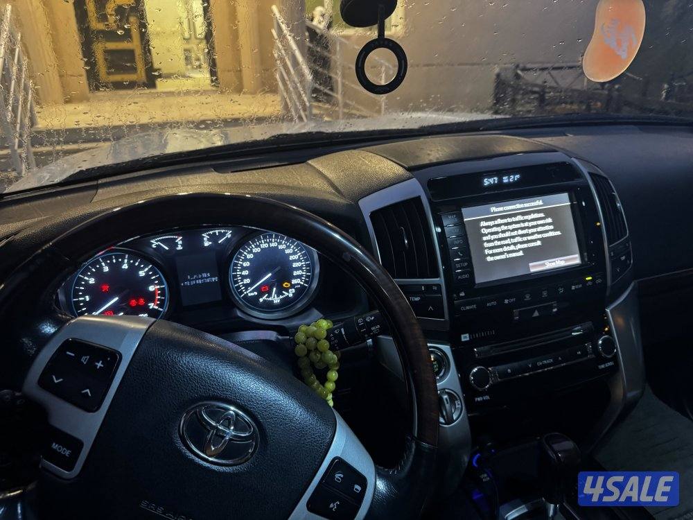 لاند كروزر vxr 20152