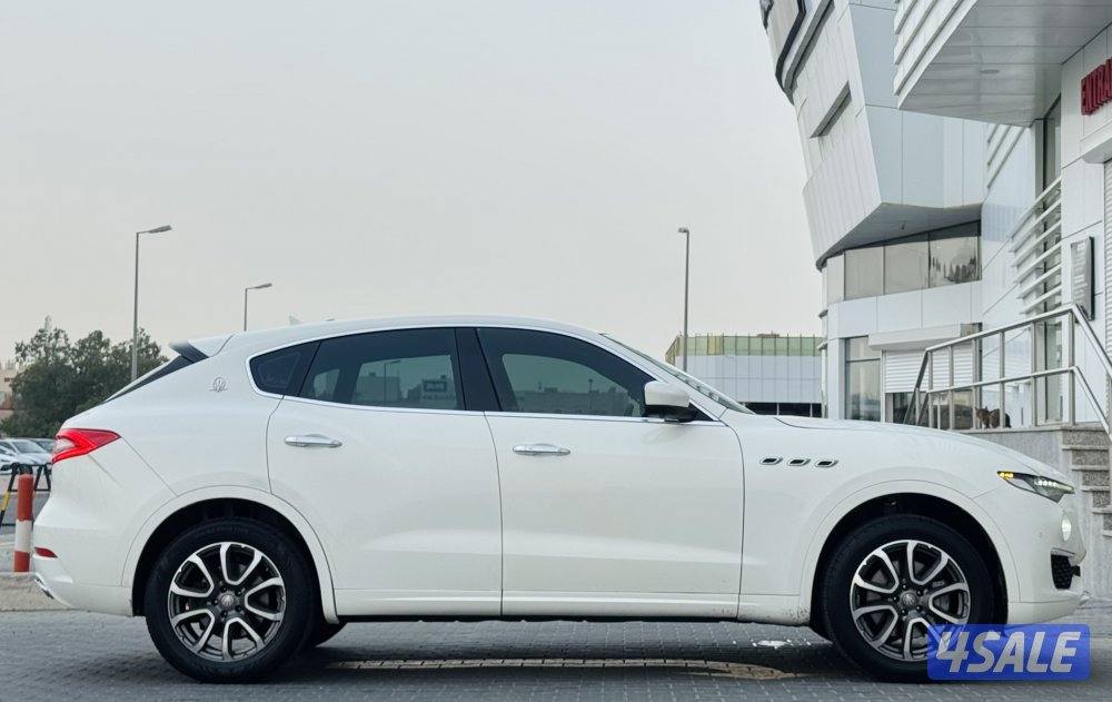 للبيع مازيراتي ليفانتي موديل 20173