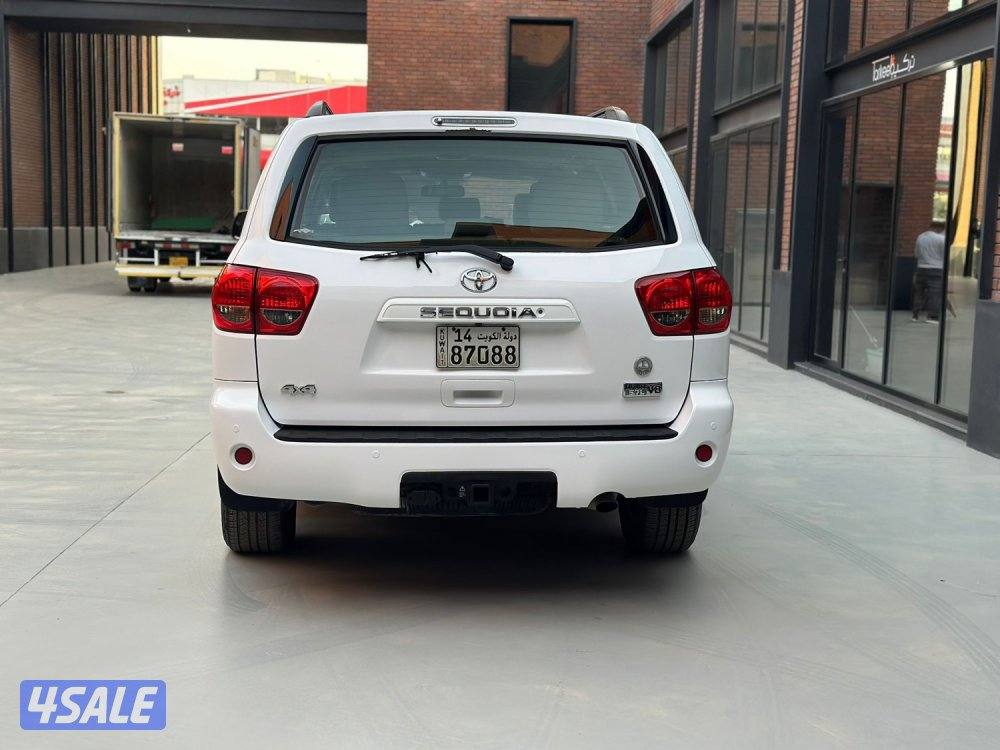 للبيع سكويا موديل ٢٠١٦  4x4 شرط الفحص4