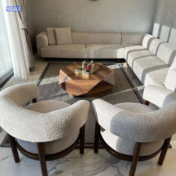 الضجيج مجمع غالرليا بوابة ٢او ٥ محل رقم ١٤ بجوار بوخمسين للسجاد7