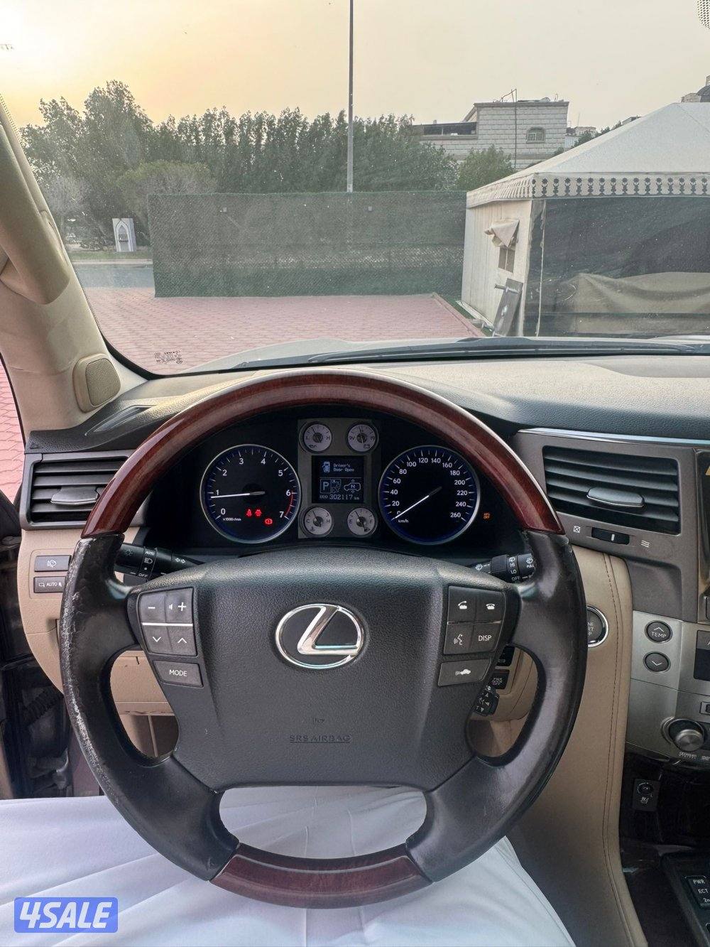 جيب لكزس ٢٠٠٨ ماشي ٣٠٢4