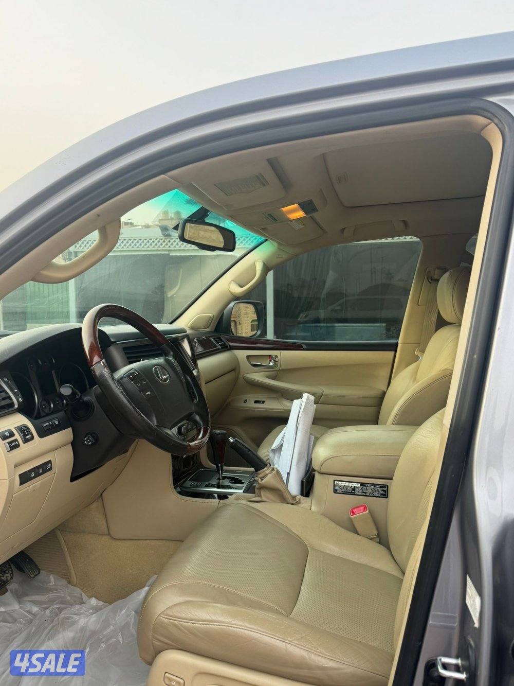 جيب لكزس ٢٠٠٨ ماشي ٣٠٢5