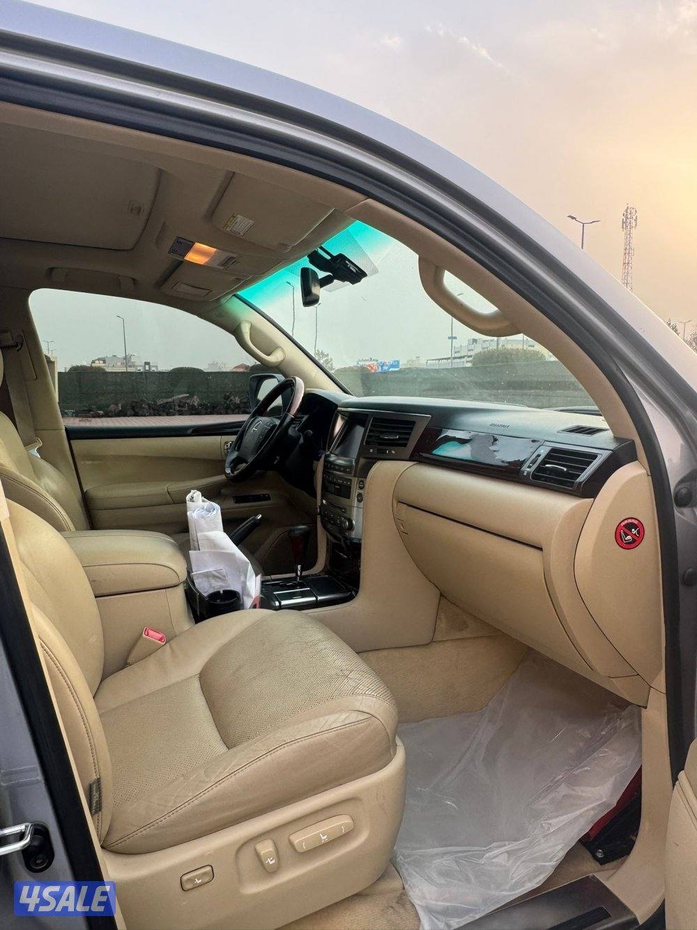 جيب لكزس ٢٠٠٨ ماشي ٣٠٢6