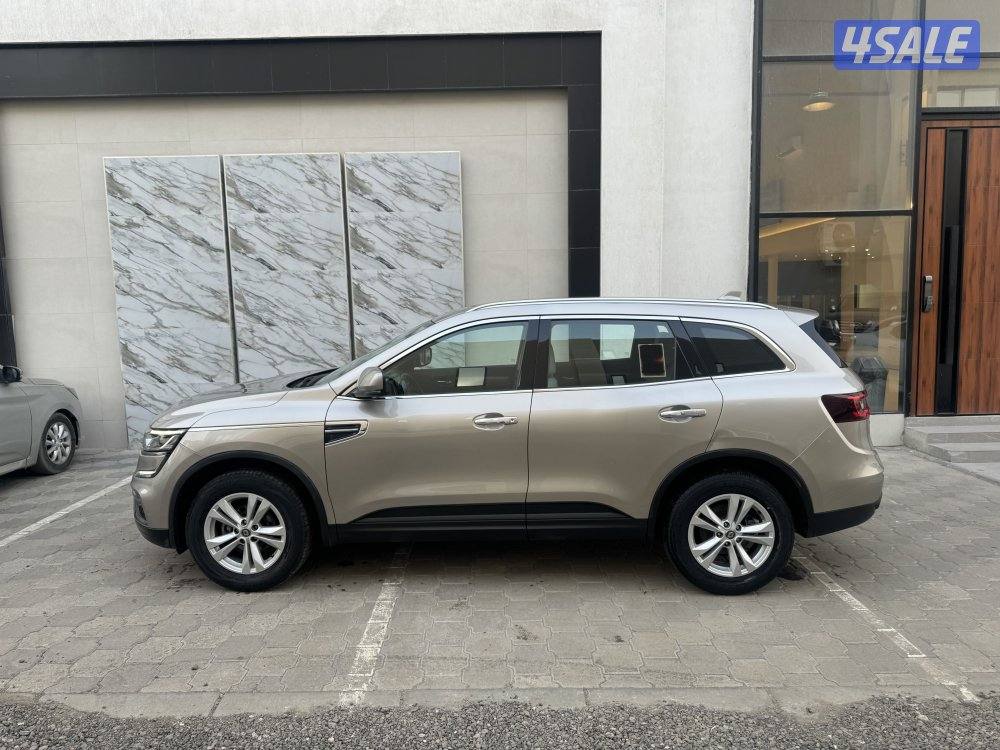 للبيع رينو كوليوس موديل 2021 بحالة الوكاله0