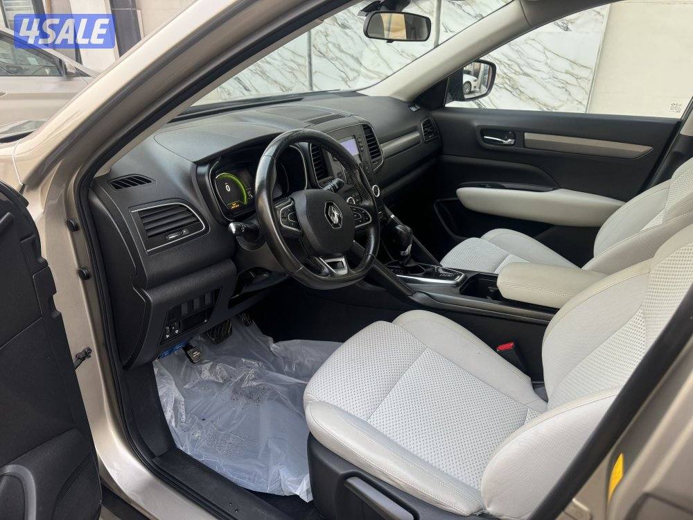 للبيع رينو كوليوس موديل 2021 بحالة الوكاله7