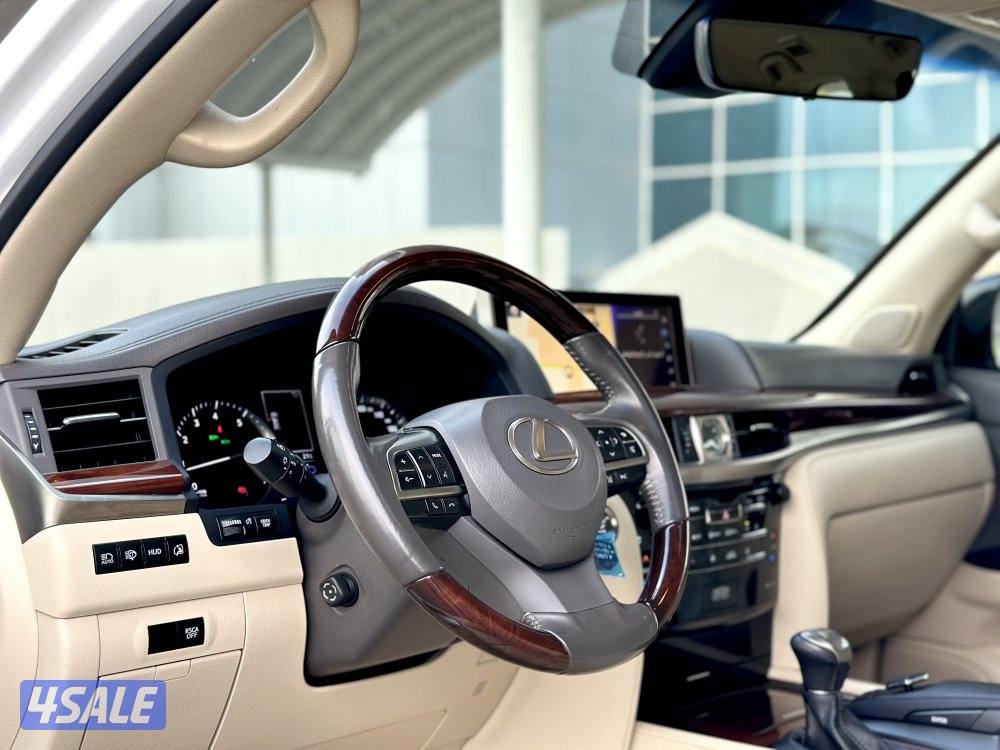 معرض القمة🚩8