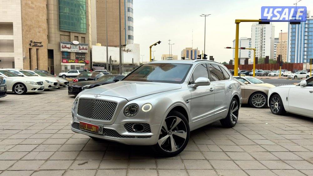بنتلي بنتايجا V,12/ موديل 2017/ عداد 96 ألف/ فل أبشن4