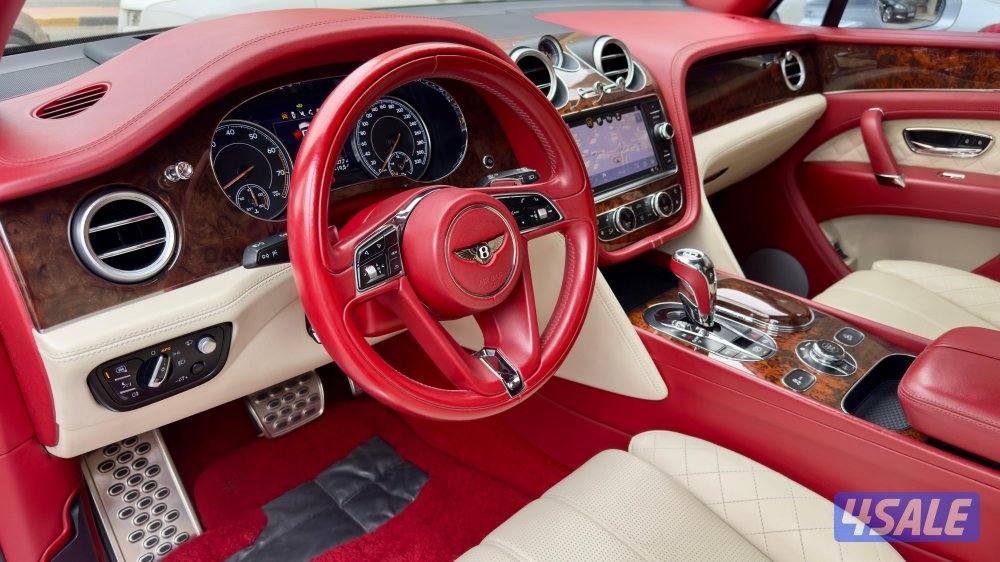 بنتلي بنتايجا V,12/ موديل 2017/ عداد 96 ألف/ فل أبشن12