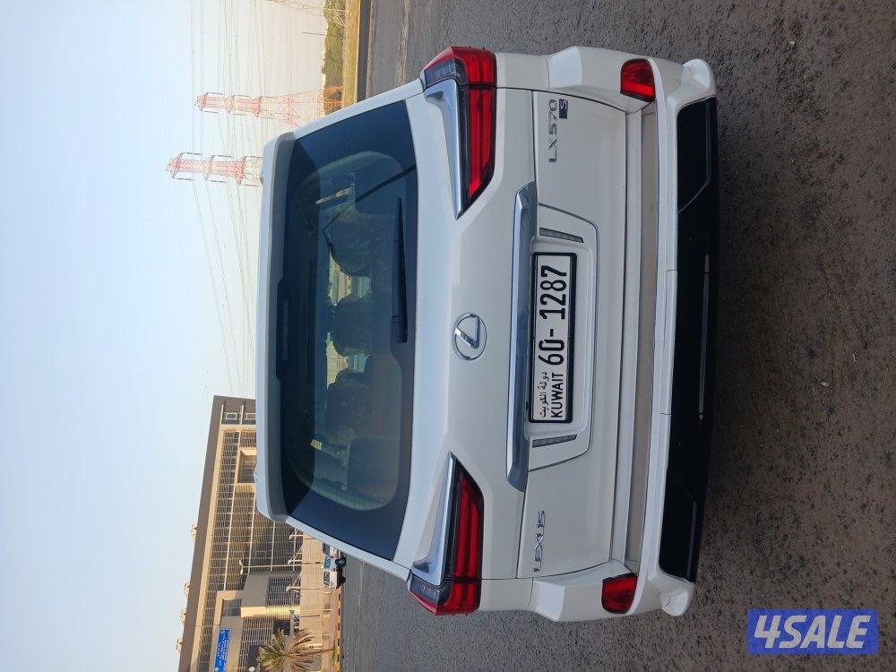 جيب لكزس LX570 موديل 2017 الدرجة الاولي4