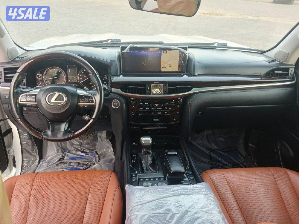 جيب لكزس LX570 موديل 2017 الدرجة الاولي6