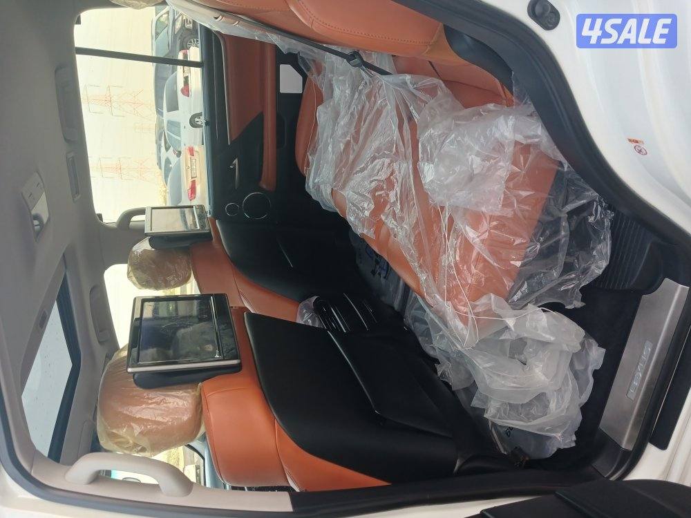 جيب لكزس LX570 موديل 2017 الدرجة الاولي8