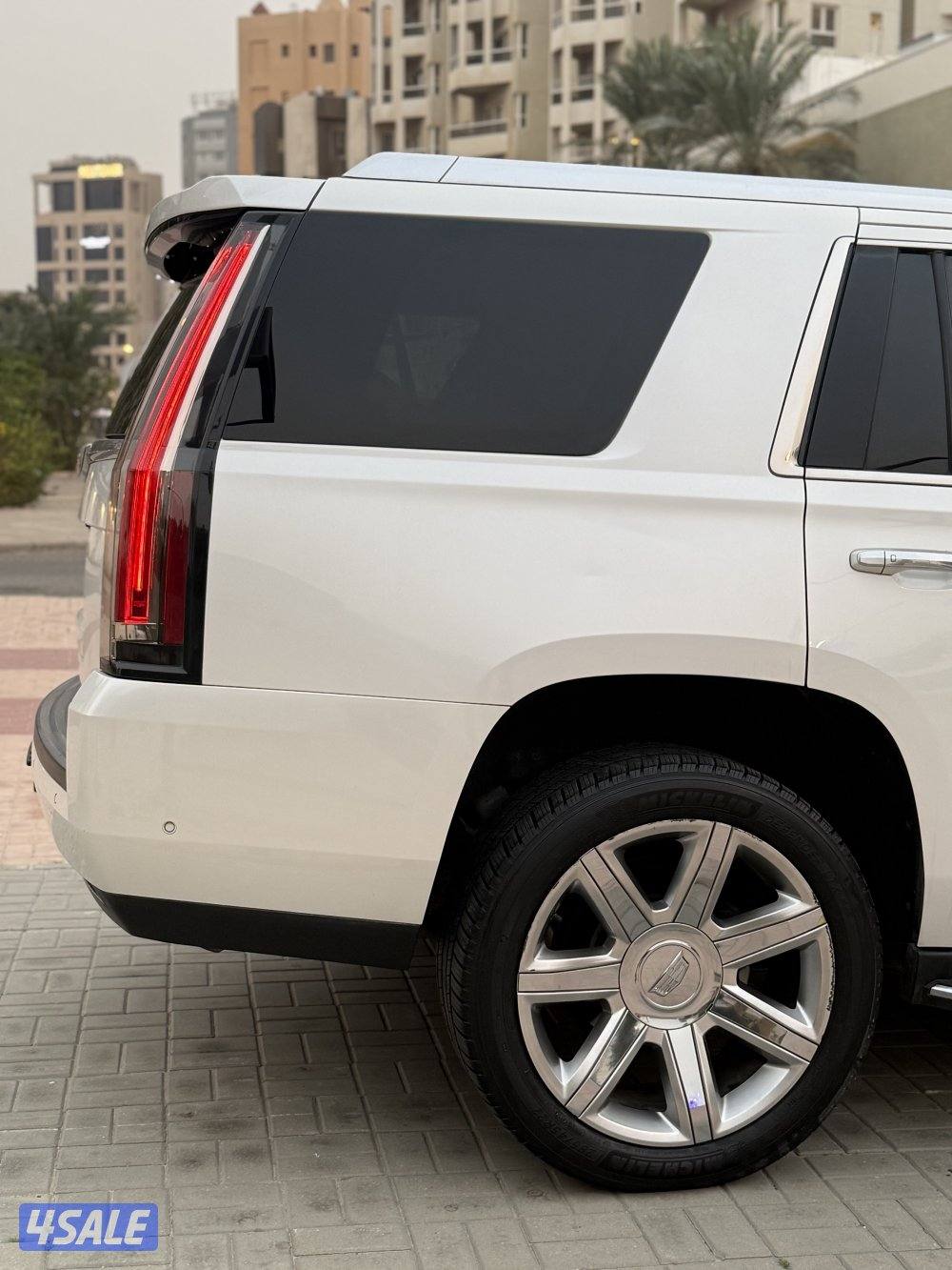 🔺كاديلاك اسكاليد بريميوم 2017الدرجه الاولى 🔺8