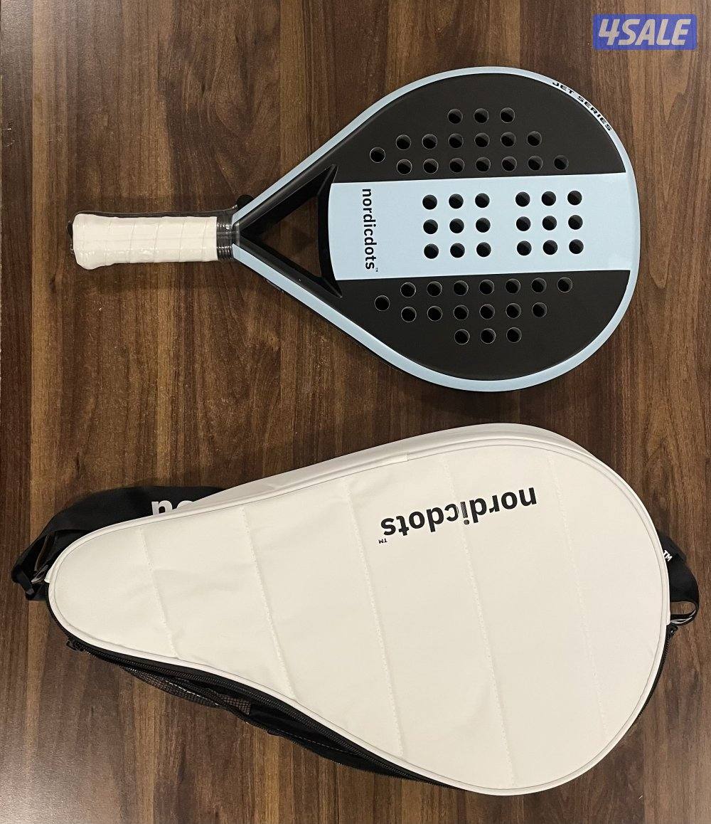 Padel Rackets and supplies2