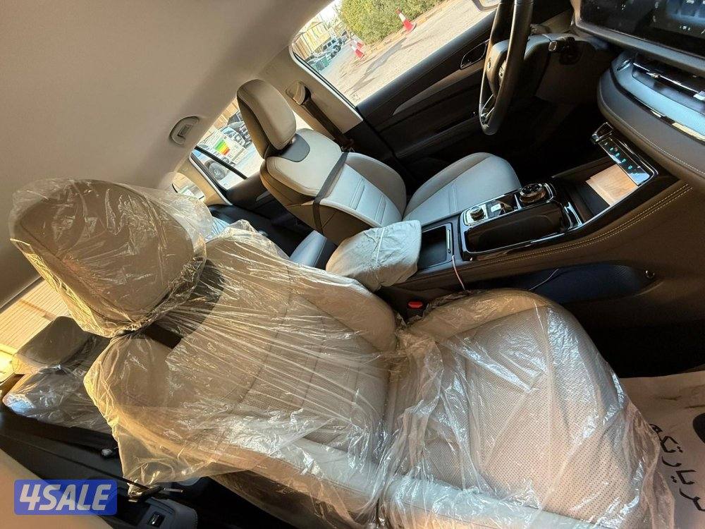 للبيع جيب فورد تيروتري مديل ٢٠٢٤ ماشي 7900 كم شرط الفحص السياره5