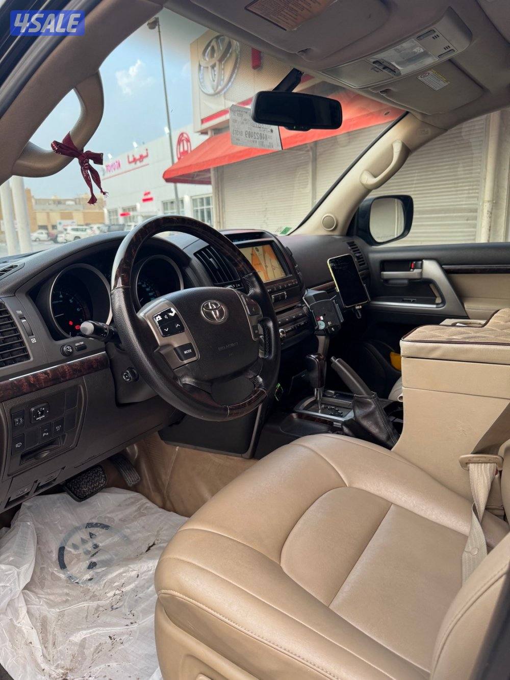 للبيع لاندكروزر VXR 20093