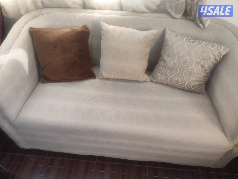 ديوانية ٣ قطع للبيع، استخدام خفيف2