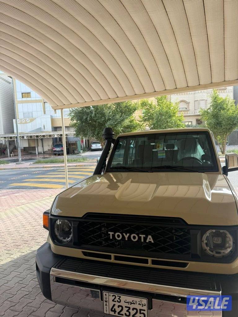 للبيع سارة جيب لاند كروزر ممشي 200001