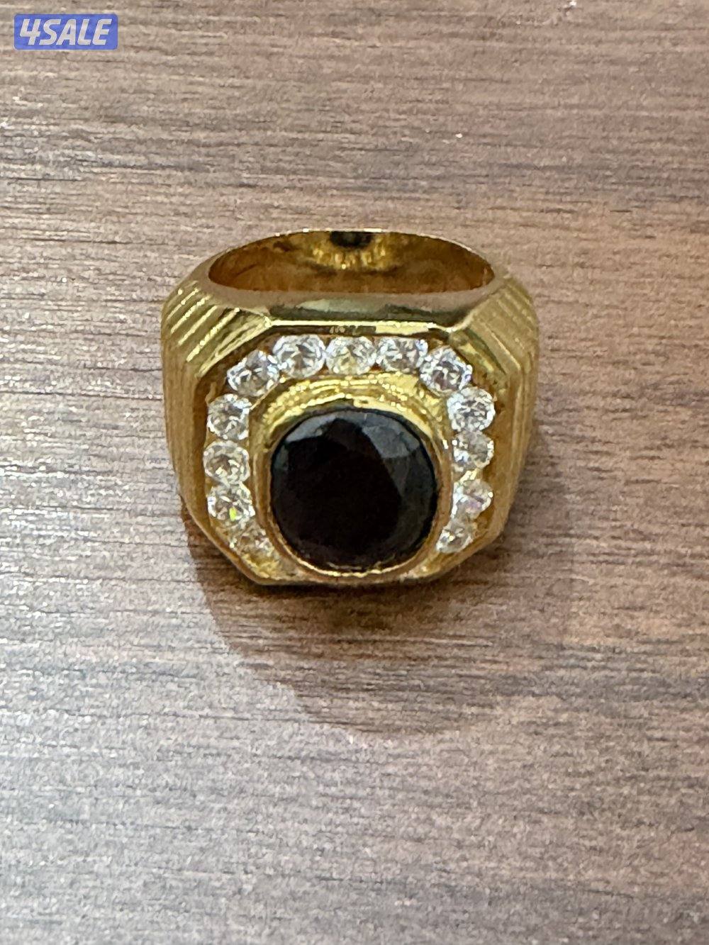 للبيع عدد 50 خاتم لون ذهبي وزنه 17 غرام مع حجر باللوان2