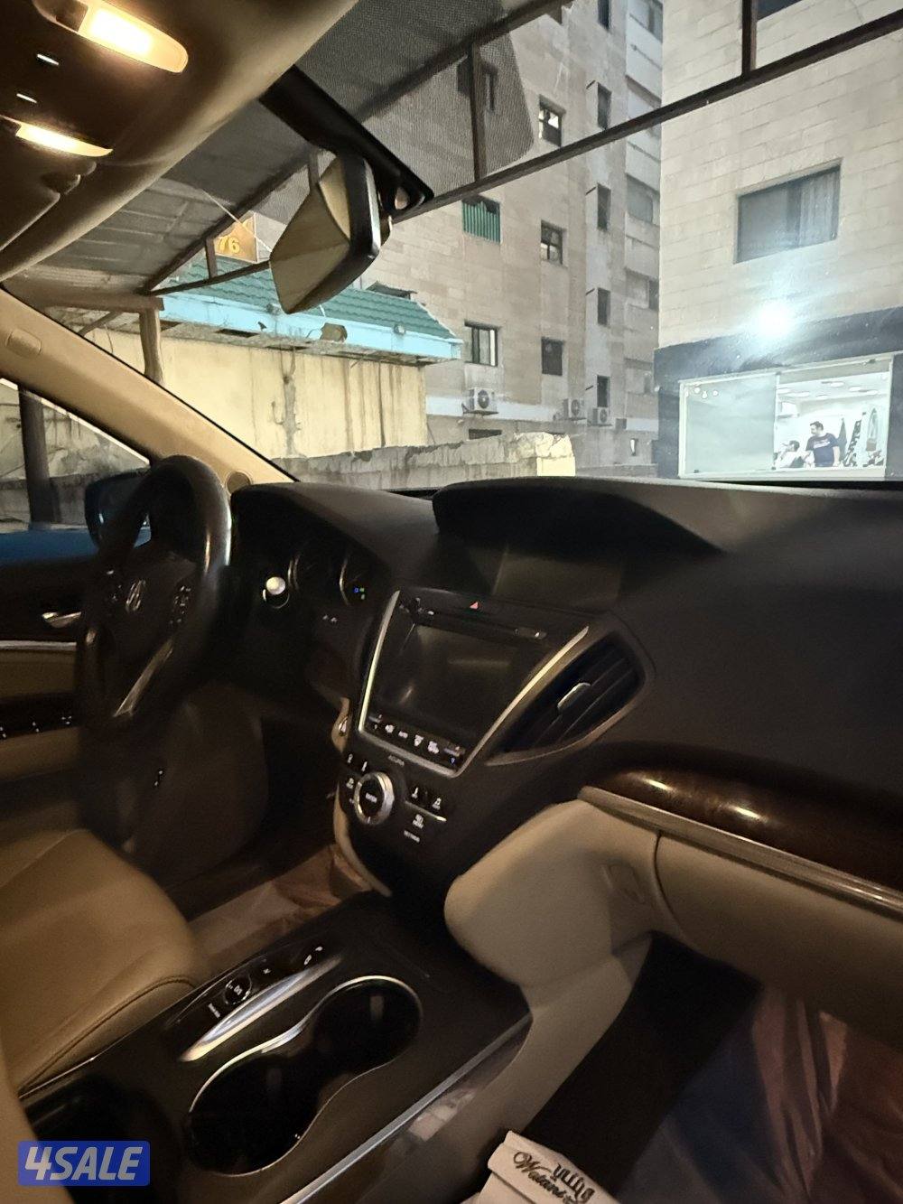 اكيورا الدرجة الفل بحالة ممتازة1