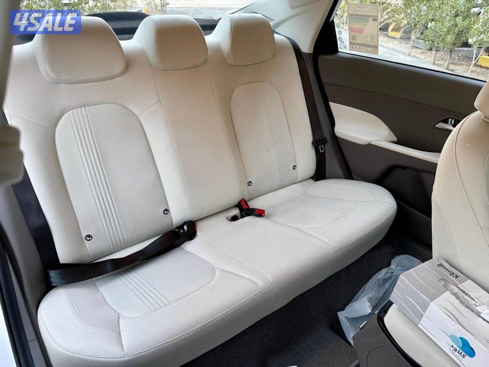 للبيع هيونداي أكسينت 2025 - ماشي 12 ألف7