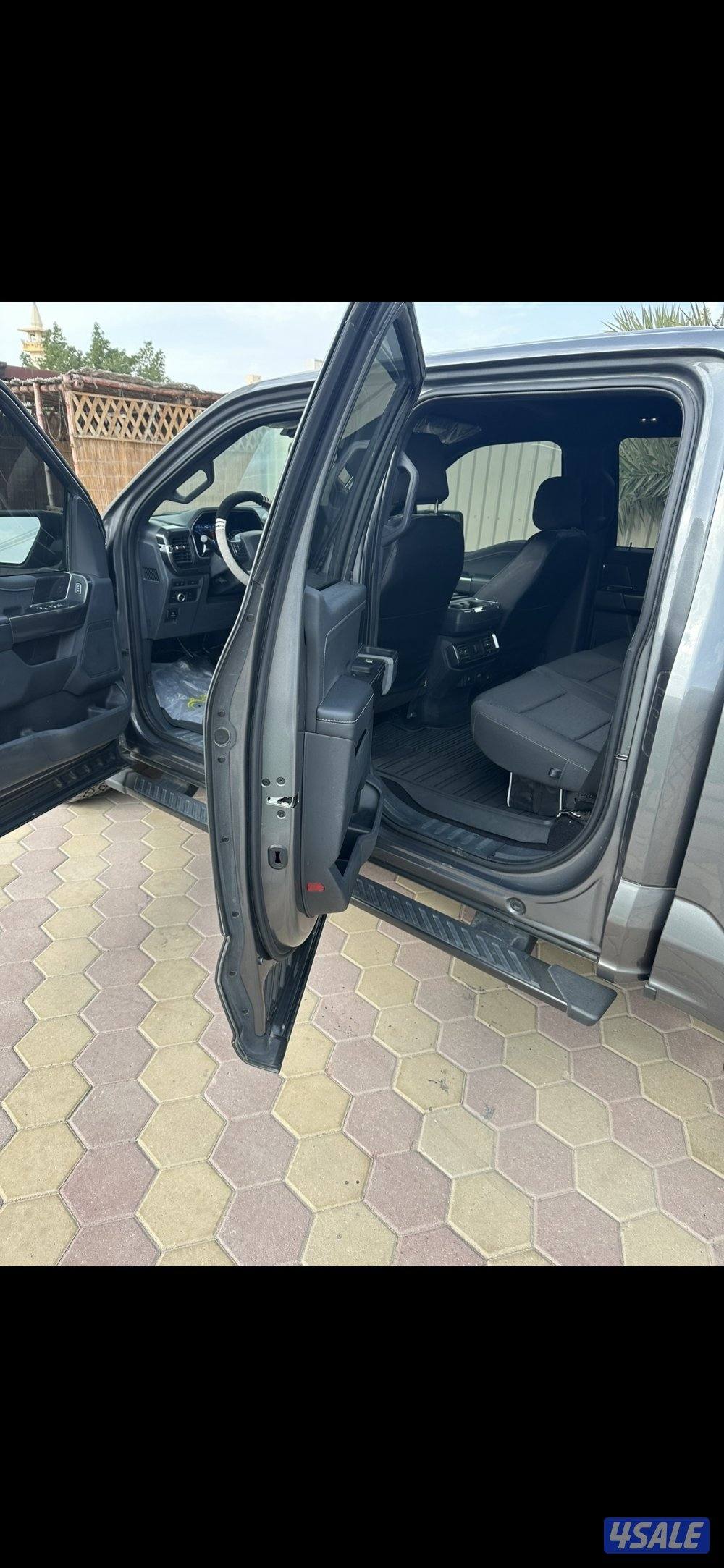 للبيع وانيت فورد غمارتين 2023 اف سبورت ماشي 33 الف مالك اول2