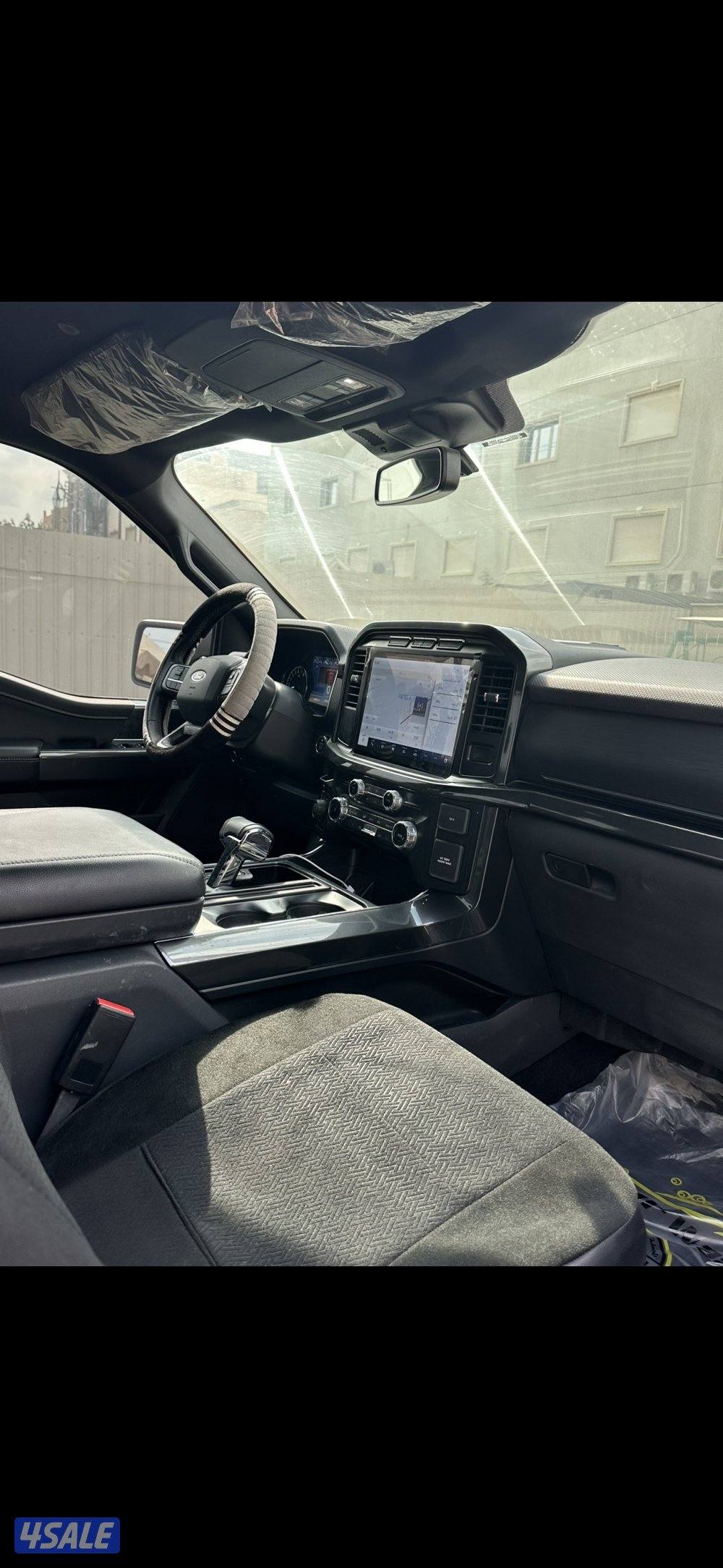 للبيع وانيت فورد غمارتين 2023 اف سبورت ماشي 33 الف مالك اول3