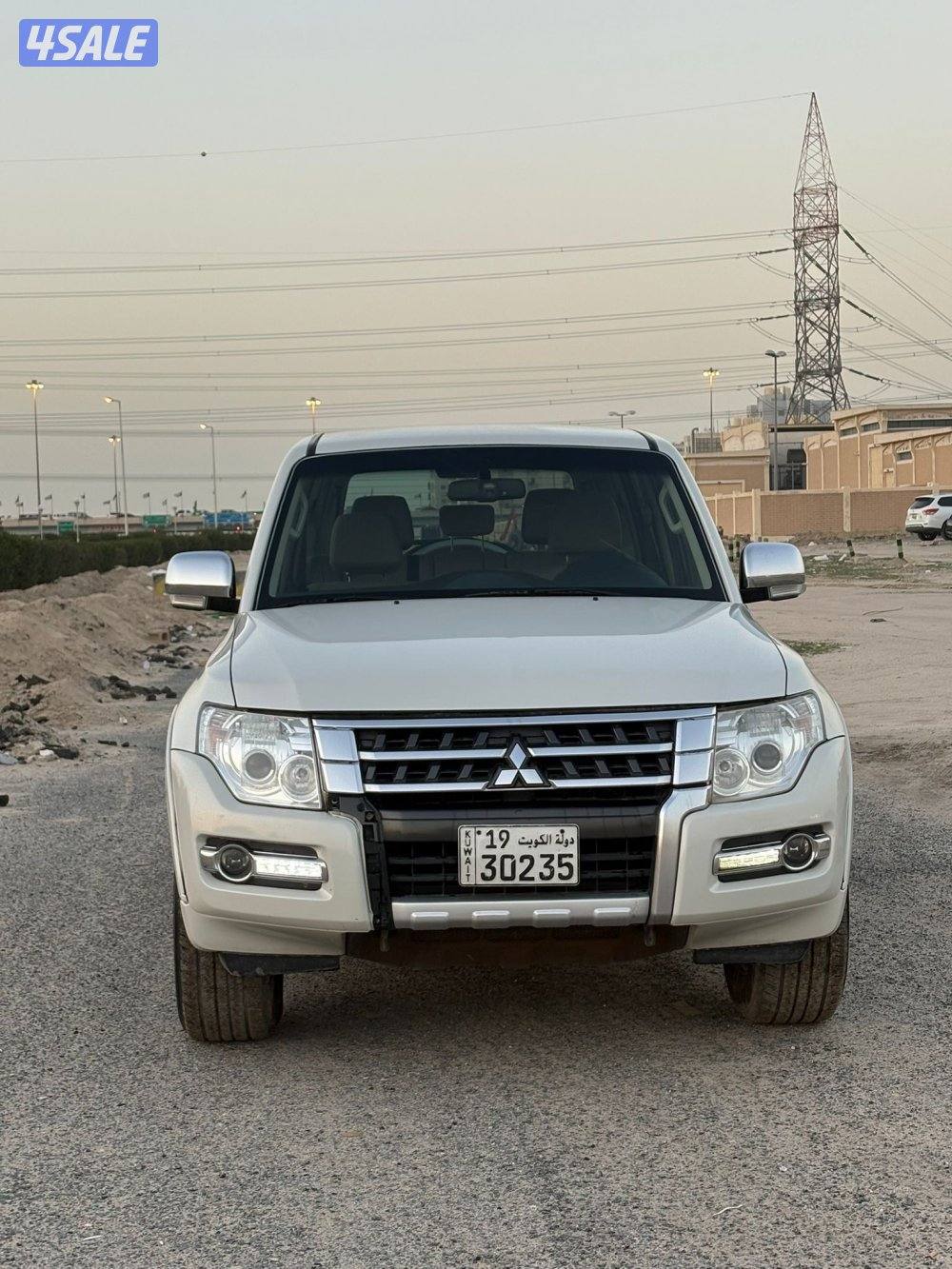 للبيع باجيرو موديل 2020 مكينه الصغيره2