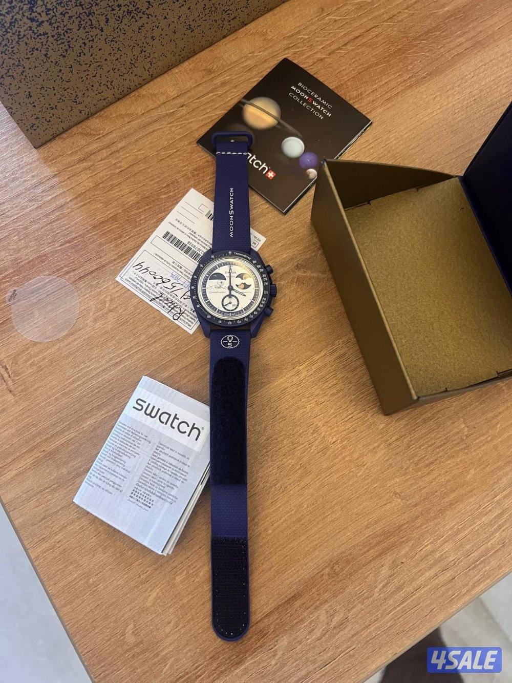 Omega x Swatch MoonSwatch MISSION TO EARTHPHASE Snoopy Moonshine GOLD5