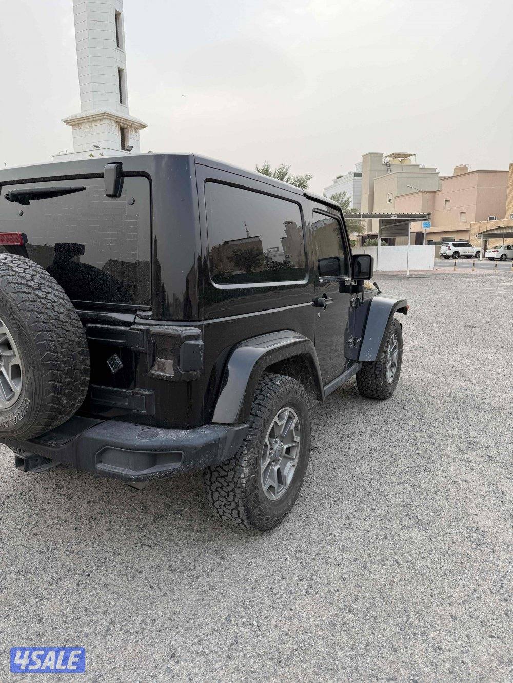 للبيع جيب رانجلر 20133