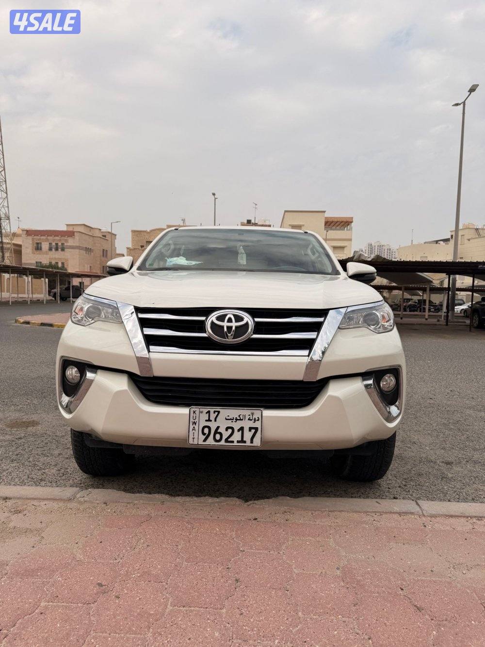 للبيع فورتنر موديل ٢٠٢٠ ممشا الموتر ٣١ الف0