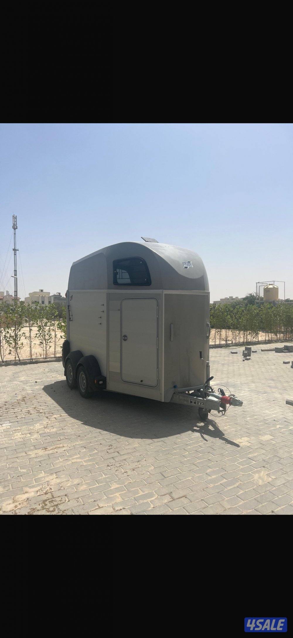 للبيع عربانة ايفورويليام HB506 تصلح لجميع أنواع الخيل2