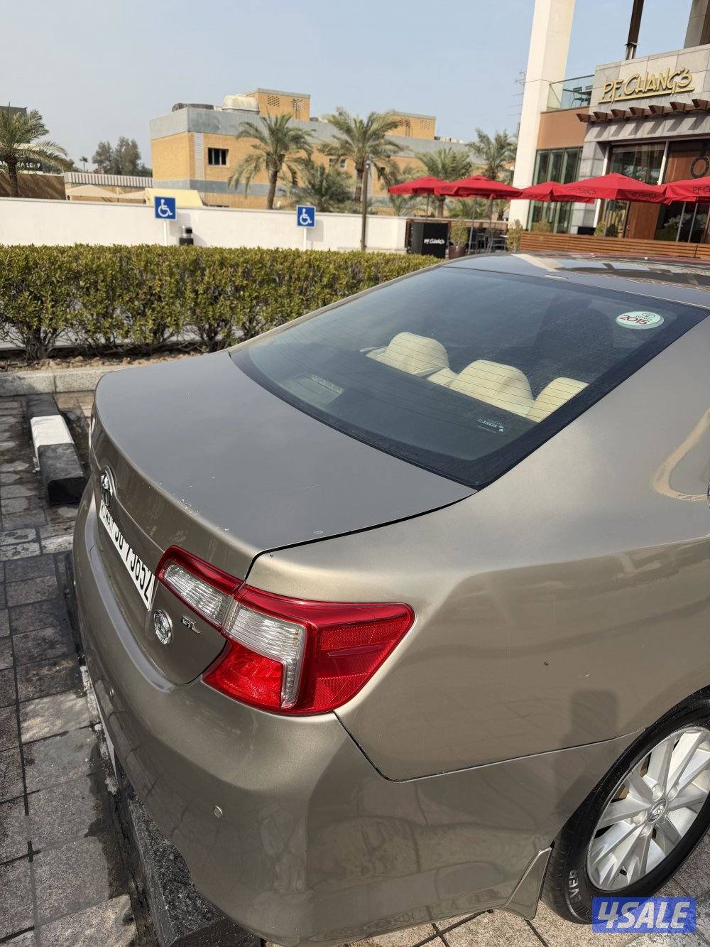 للبيع كامري ٢٠١٥ ذهبي6