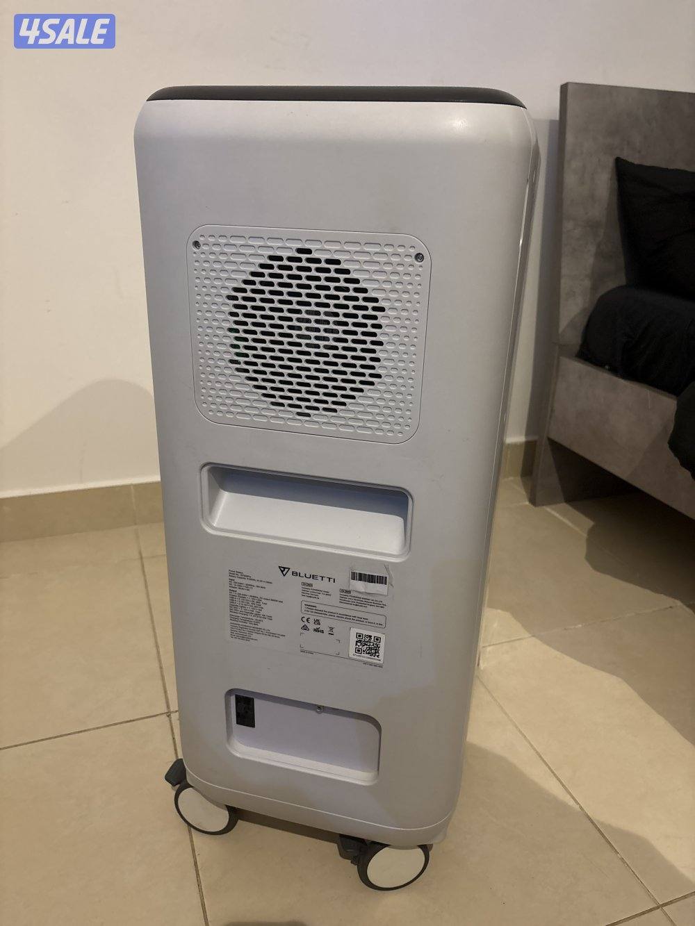 للبيع بطاريه  BLUETTI  قوه 3000 w2