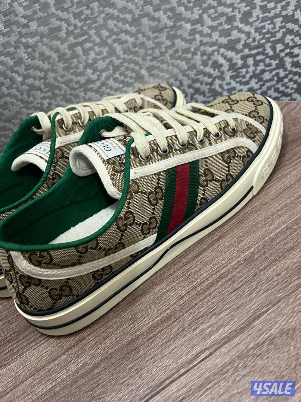 جوتي قوتشي اصلي مقاس ٤١0